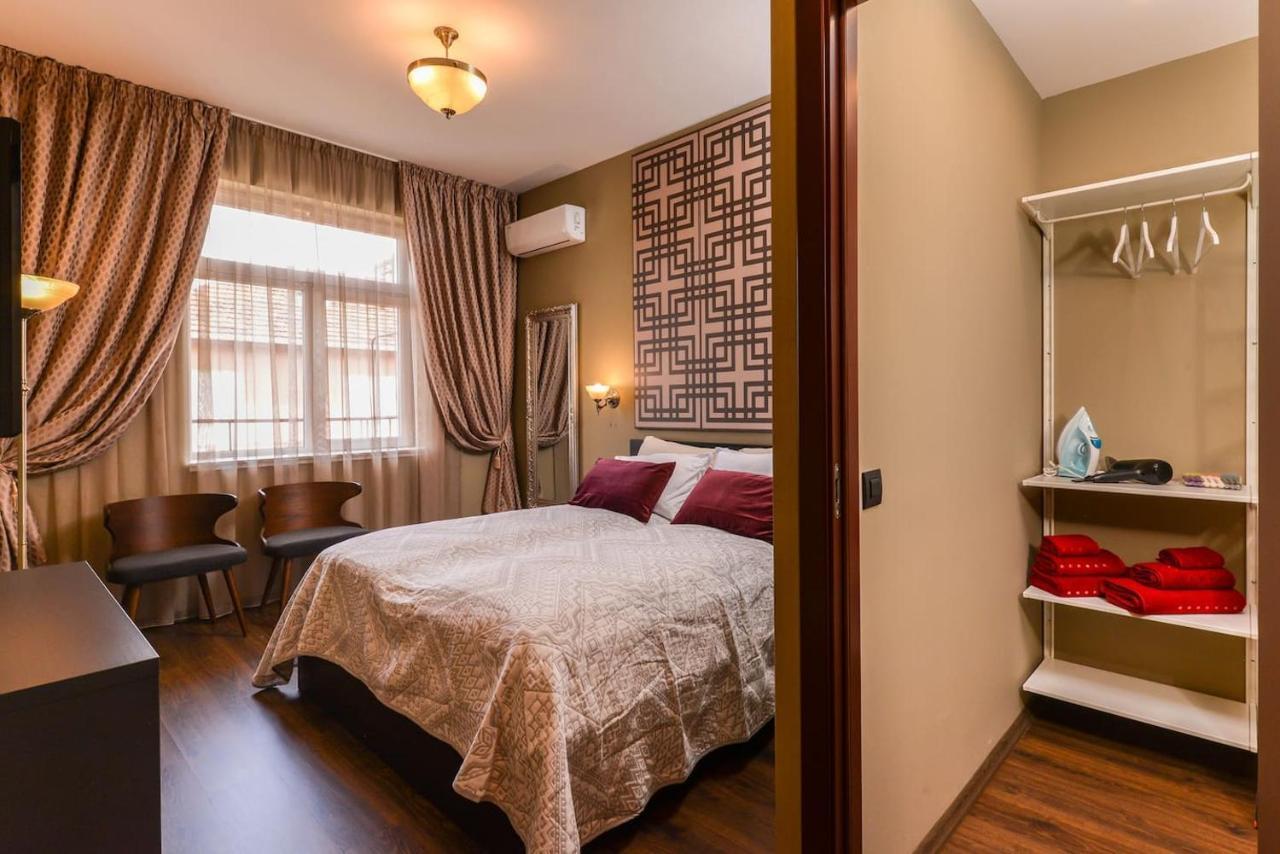Sofia Dream Apartments - Jazzy Two Bedroom Suite By Flat Mаnager Bagian luar foto