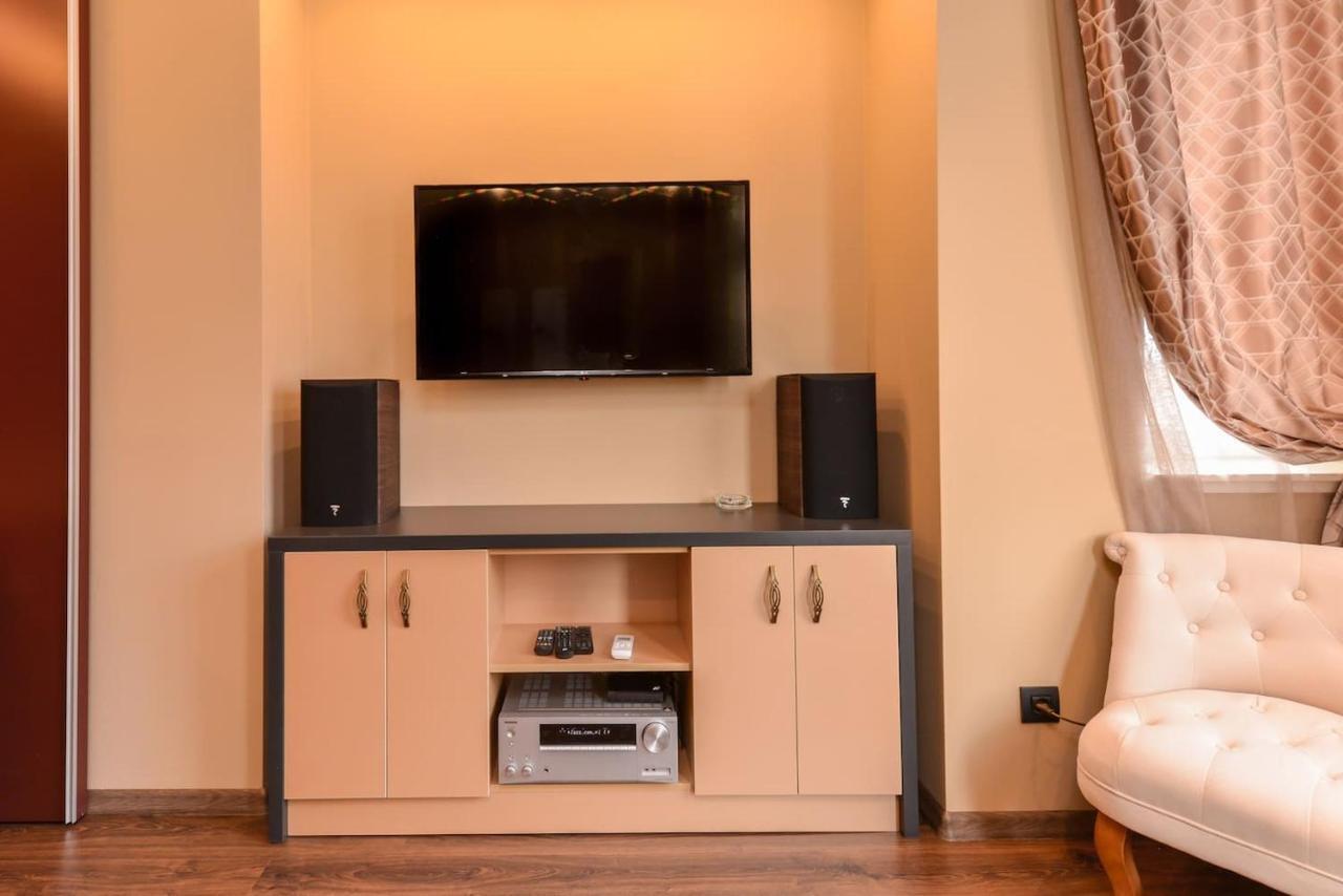 Sofia Dream Apartments - Jazzy Two Bedroom Suite By Flat Mаnager Bagian luar foto