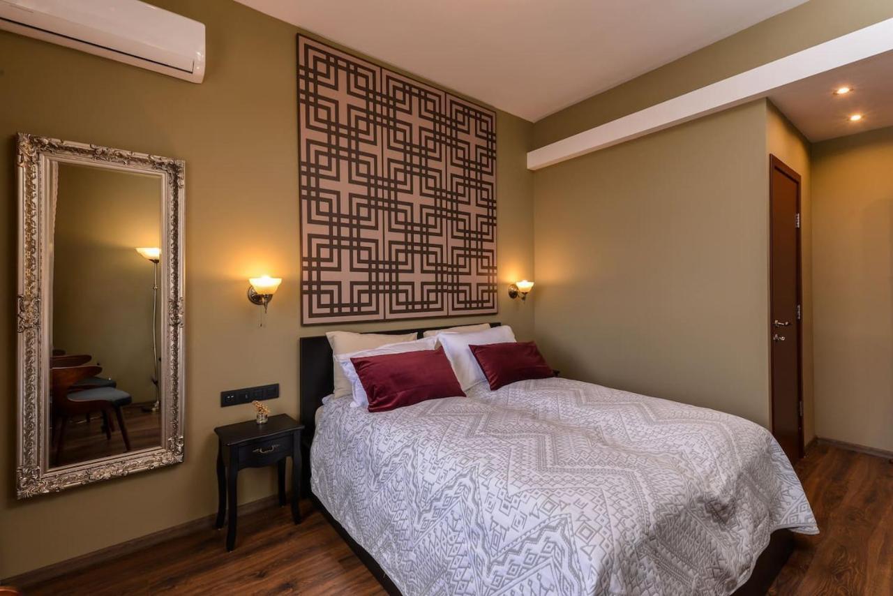 Sofia Dream Apartments - Jazzy Two Bedroom Suite By Flat Mаnager Bagian luar foto