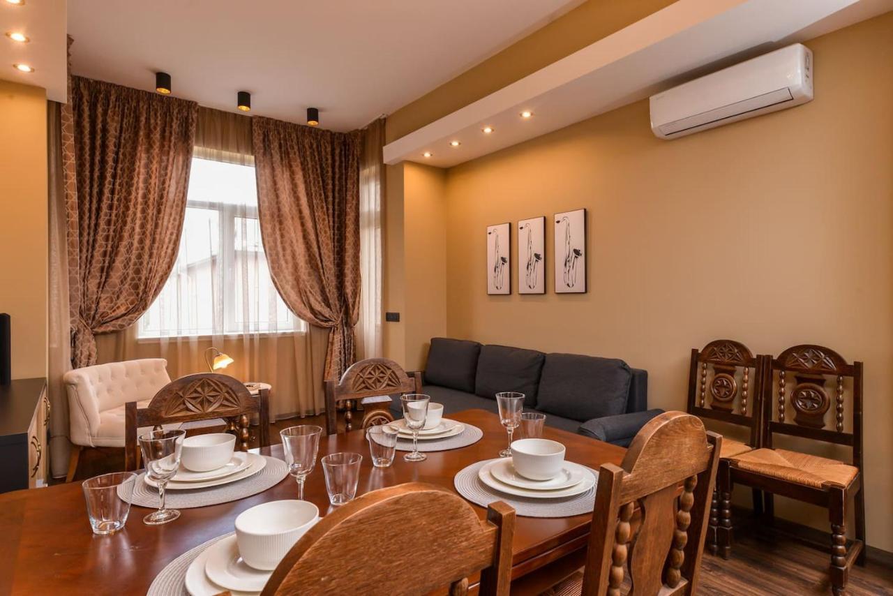 Sofia Dream Apartments - Jazzy Two Bedroom Suite By Flat Mаnager Bagian luar foto