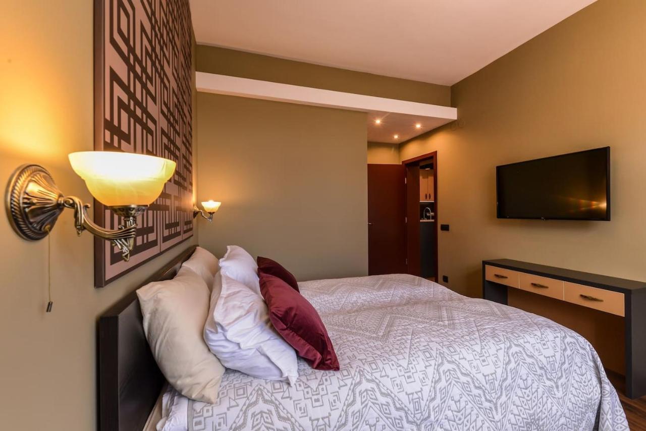 Sofia Dream Apartments - Jazzy Two Bedroom Suite By Flat Mаnager Bagian luar foto